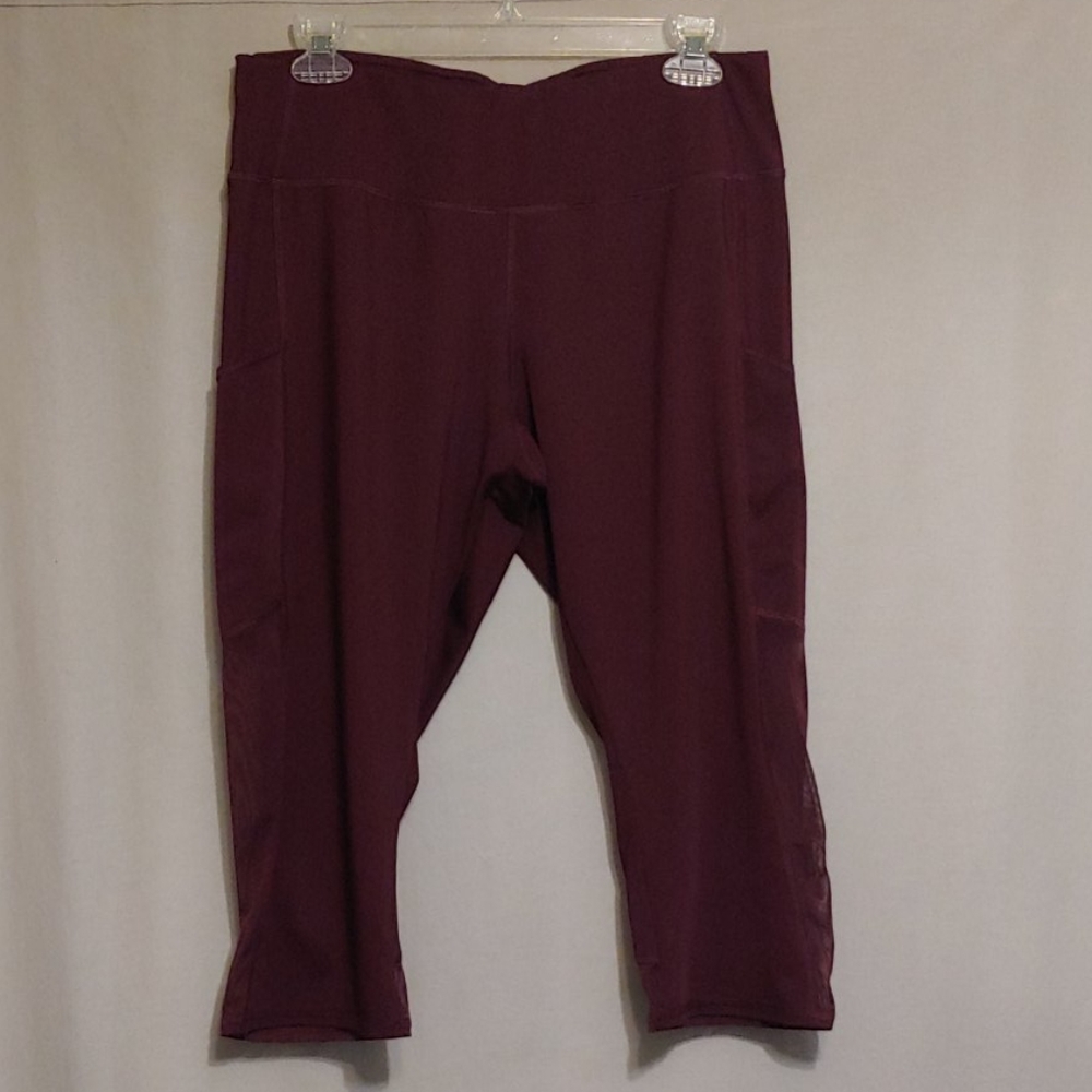 Athletic Works cropped leggings